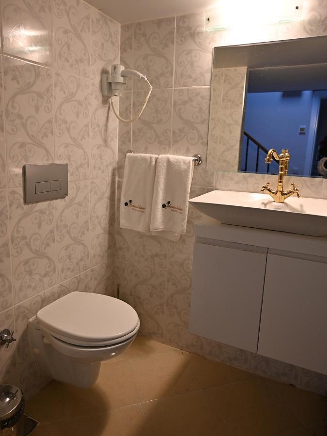 מניסה Asmali Han Hotel מראה חיצוני תמונה