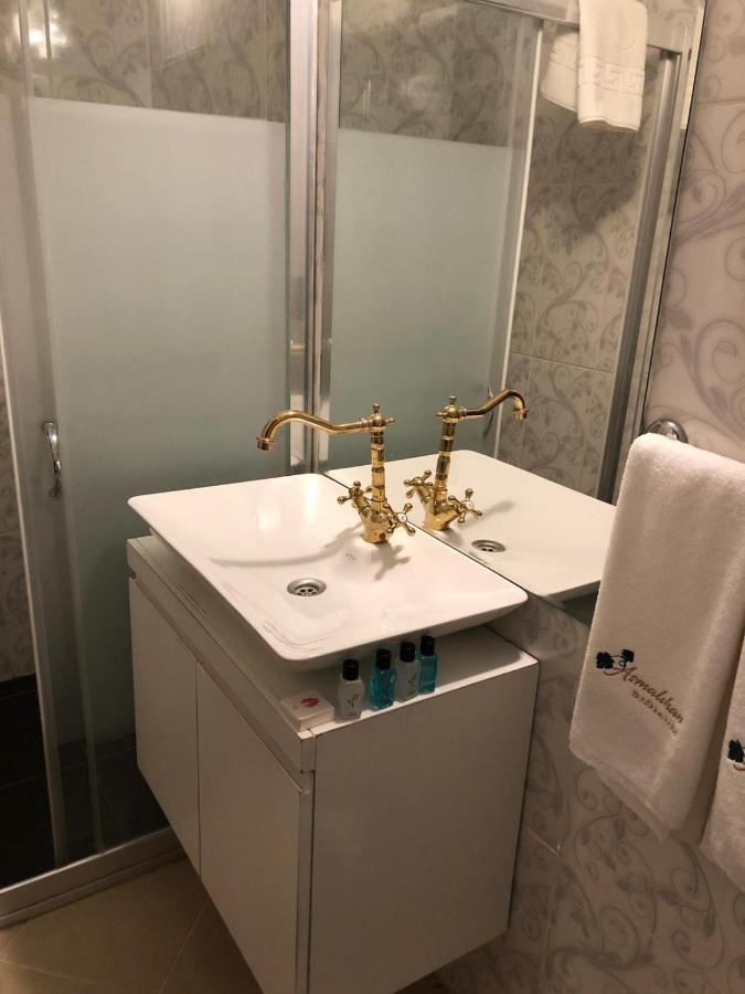 מניסה Asmali Han Hotel מראה חיצוני תמונה